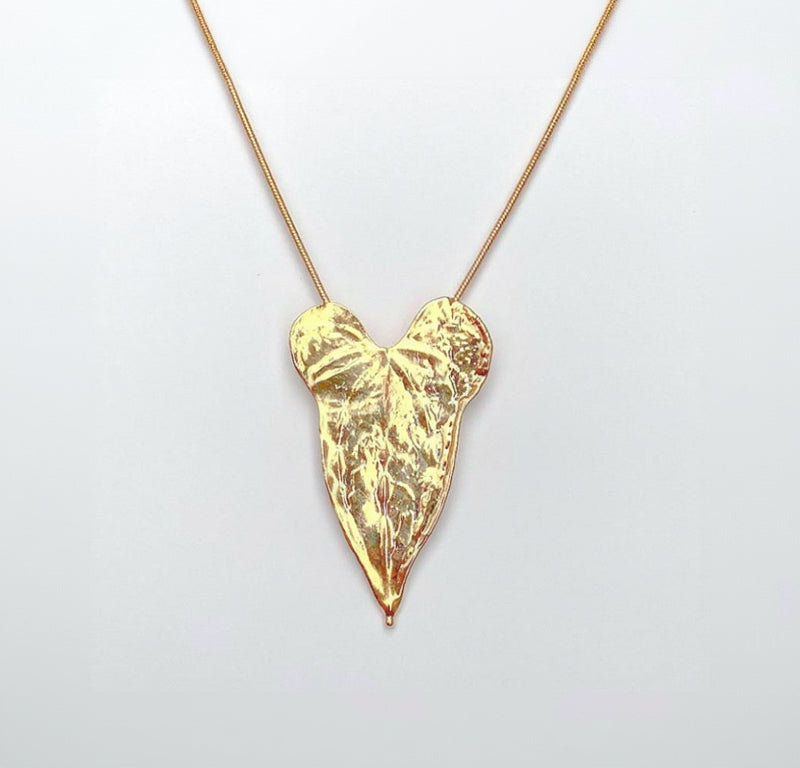 COLLANA CON CIONDOLO DI FOGLIA DI RADICE DI LUCE 85cm